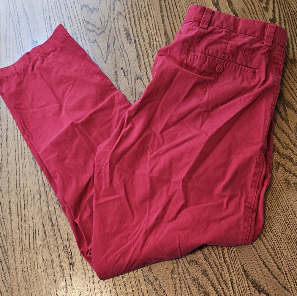 Cremieux red mens pants size 36x32 straight leg.